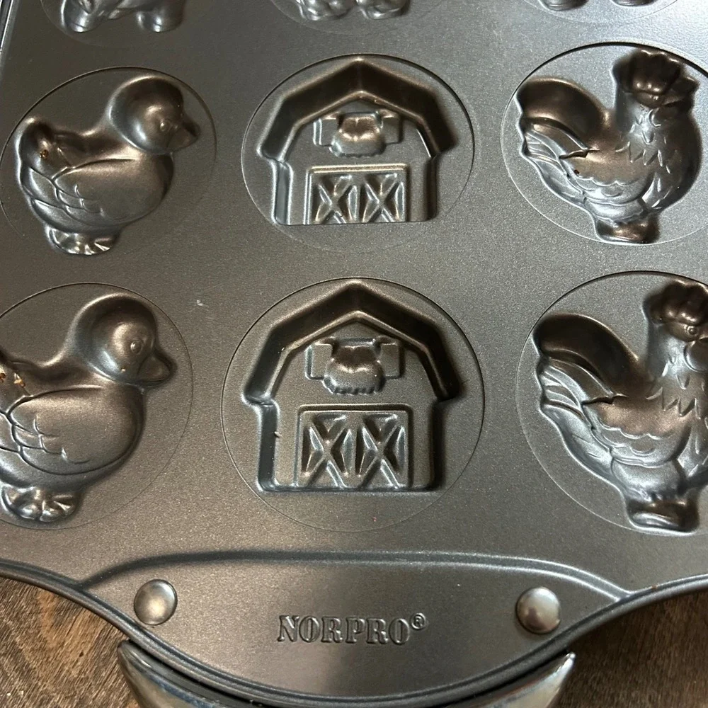 Norpro nonstick muffin